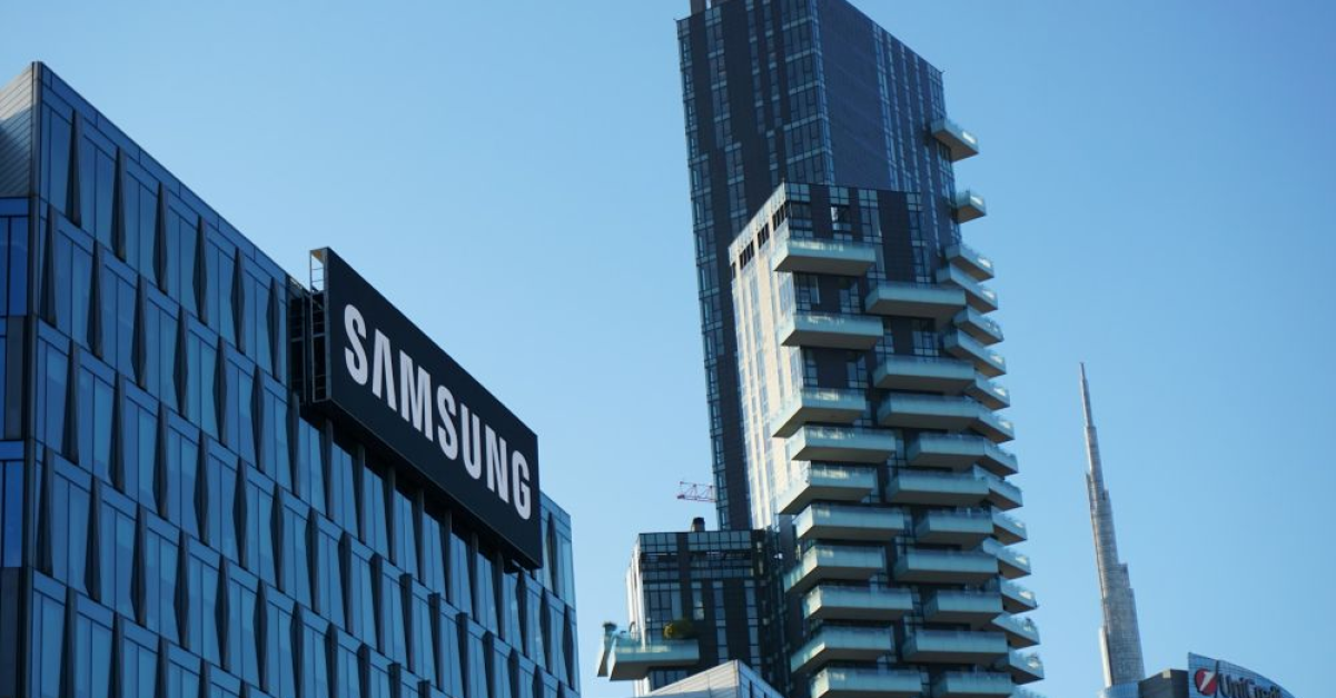 Telefoane noi și beneficii de stocare de la Samsung, acum disponibile în România