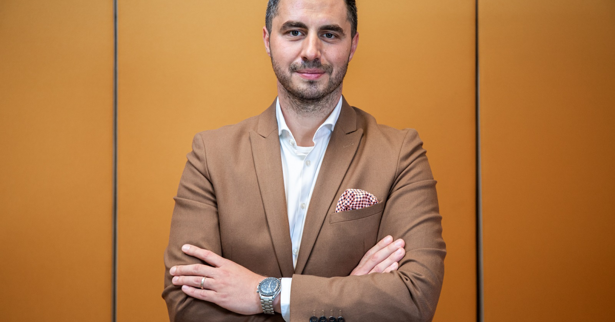 Producătorul de pardoseli Decor Floor își schimbă denumirea în WeMat și estimează afaceri de 18 milioane de euro în 2022