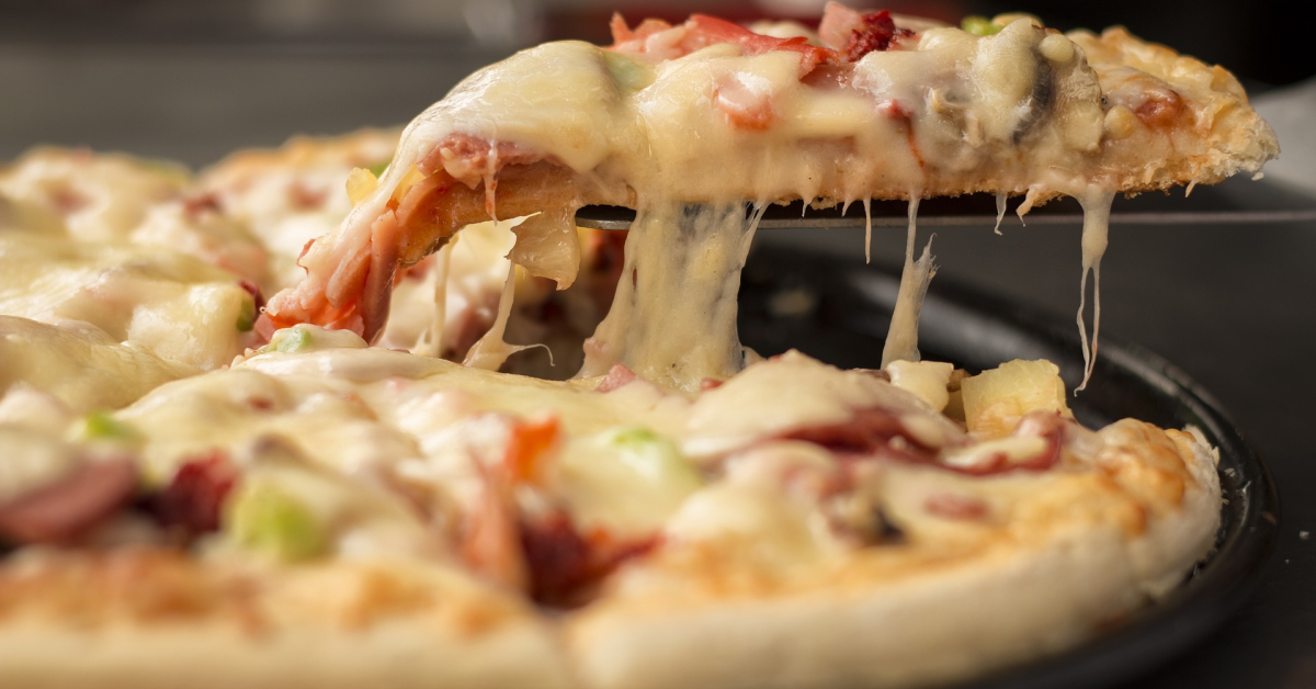 Metro și Cora retrag de pe piață un sortiment de pizza, ca urmare a contaminării cu un corp metalic