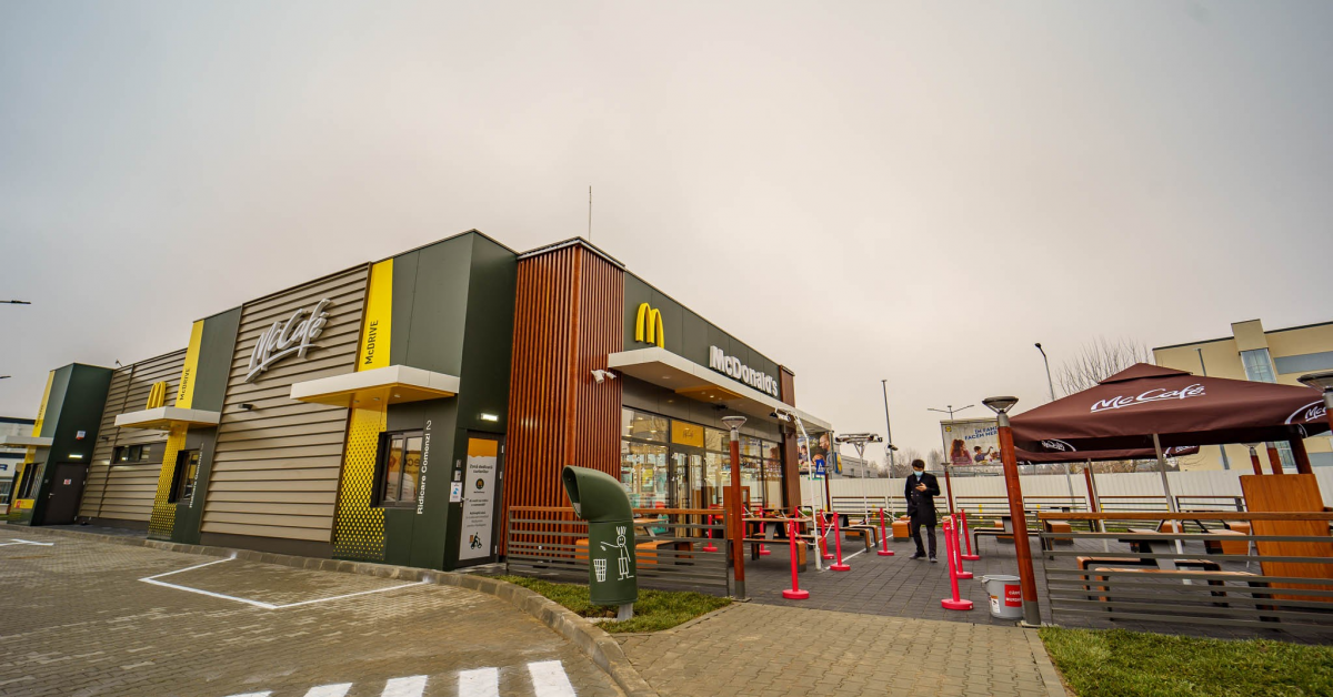 McDonald’s a deschis primul restaurant din Târgoviște și a ajuns la 87 de locații în țară