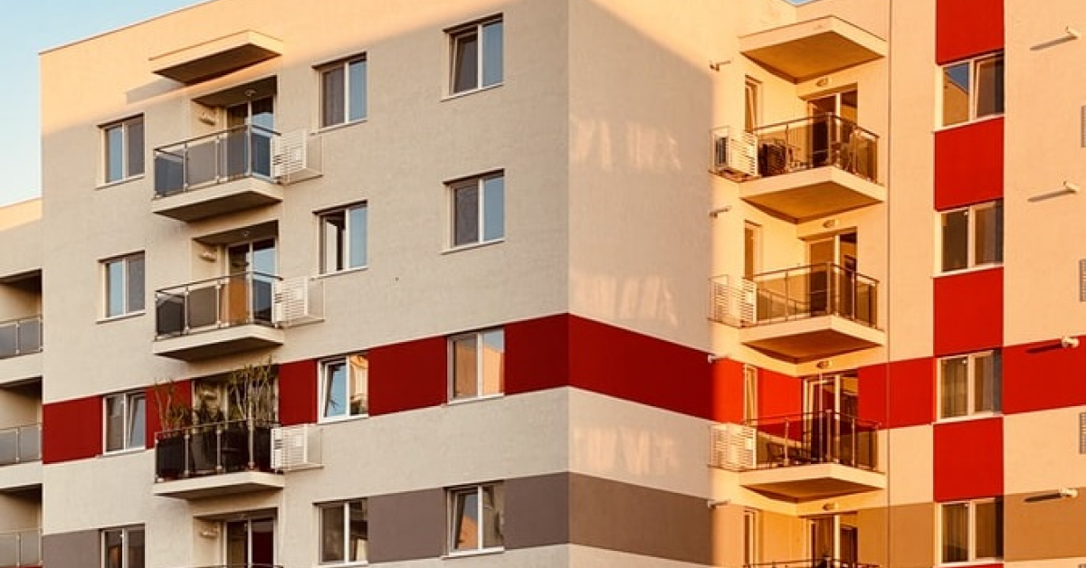 În primul semestru al anului 2021 au fost închise tranzacții de 300 de milioane de euro cu active imobiliare comerciale din România