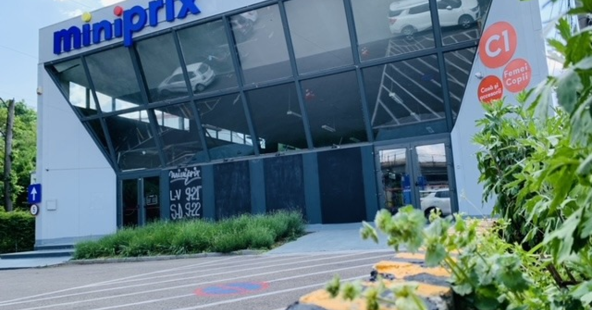 Un altfel de Black Friday: Miniprix lansează campania Schimb de Haine. Clienții pot dona hainele vechi înainte de achiziția celor noi