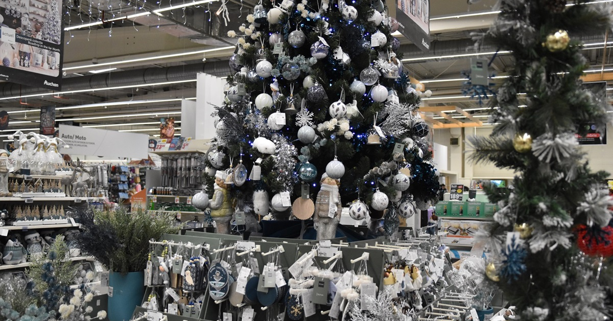 Târg de Crăciun la Auchan: decorațiuni de la 1,49 lei