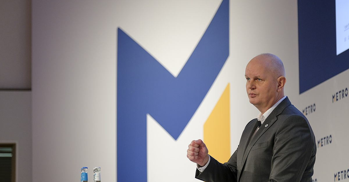 CEO-ul Metro va demisiona la finalul anului, deși mandatul i se încheia în 2022