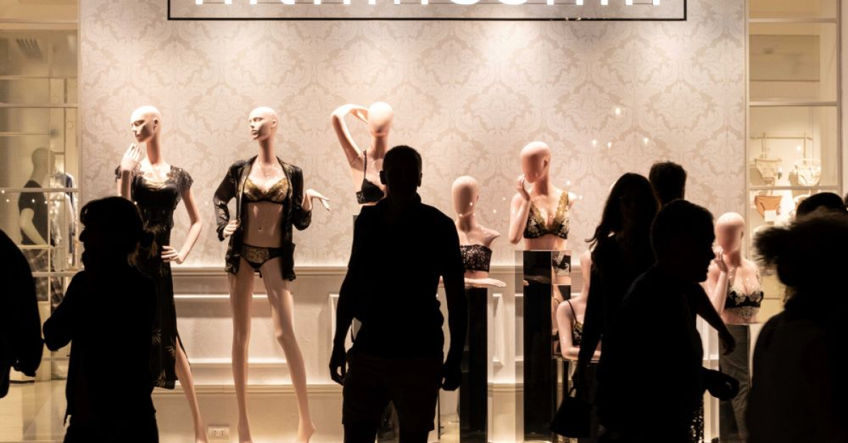 Calzedonia Group, proprietarul Intimissimi, își schimbă numele în Oniverse