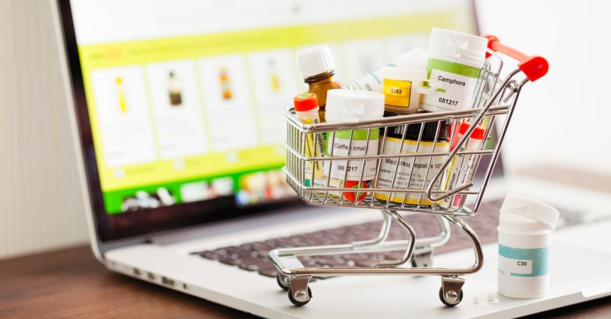 Farmacii online cu livrare la domiciliu: de unde poți cumpăra medicamente fără să stai la cozi 