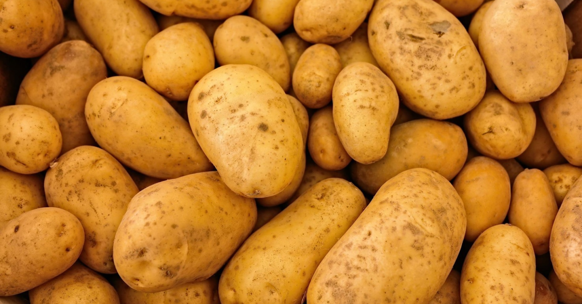 INS: Rata anuală a inflației a urcat la 13,8%. Cartofii, printre alimentele cu cele mai mari scumpiri