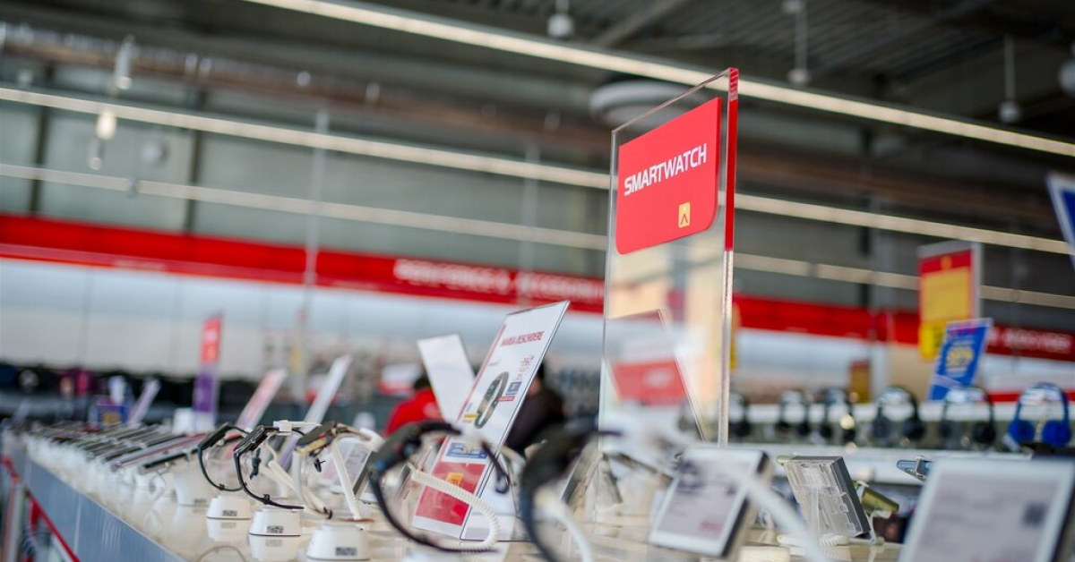 Altex deschide încă un magazin și ajunge la 127 de locații în România