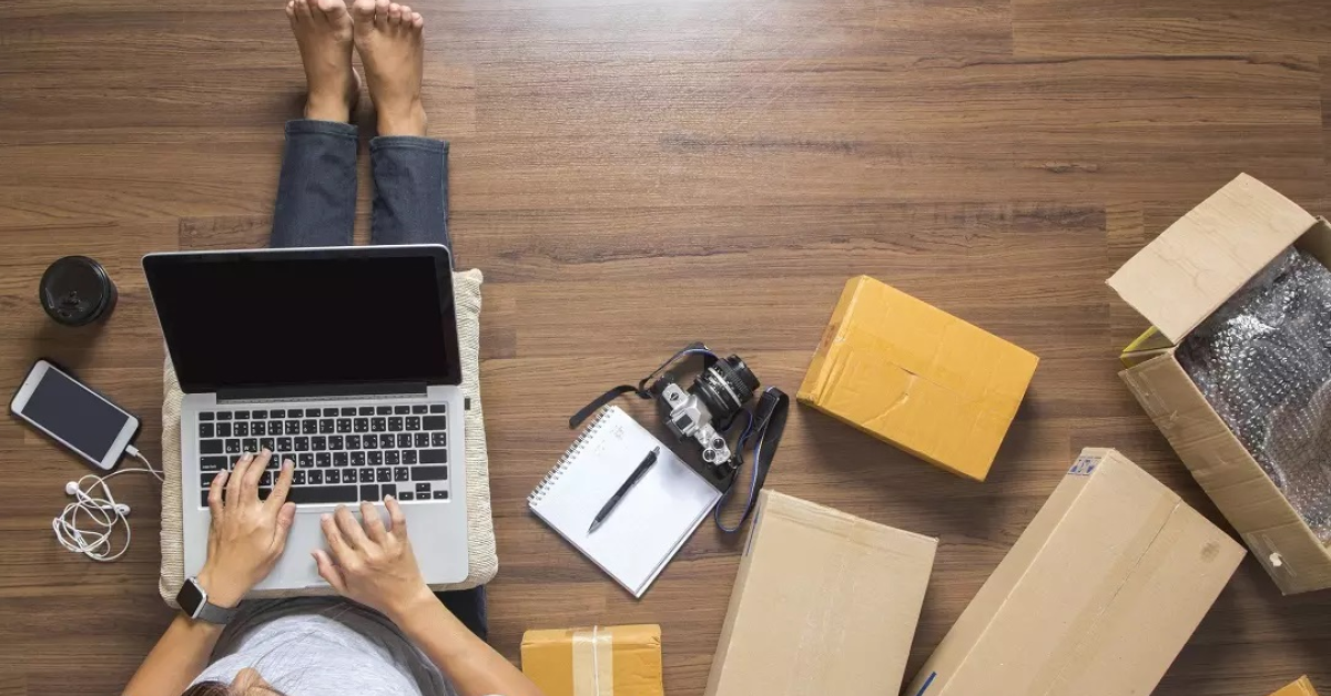 Ce se întâmplă cu comerțul online de Fashion în România? O scurtă analiză și o invitație gratuită la dezbaterile ecomTEAM Fashion