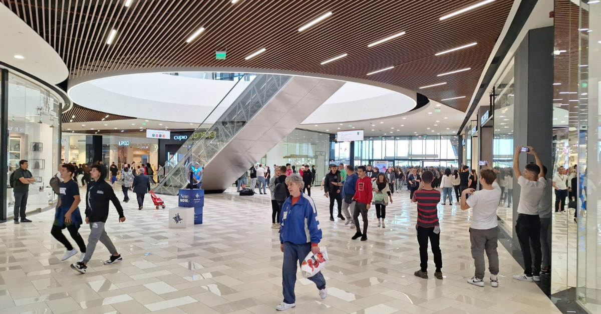 [FOTO] Oficial! S-a deschis Promenada Craiova. Cum arată cel mai nou centru comercial din România