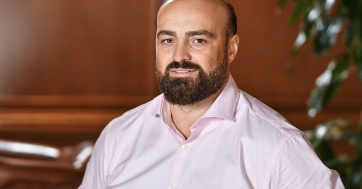 Românul care ”a unit” tiparul cu logistica: TIPLOG estimează o creștere de 30% în 2024 după afaceri de 5,8 milioane de euro în 2023