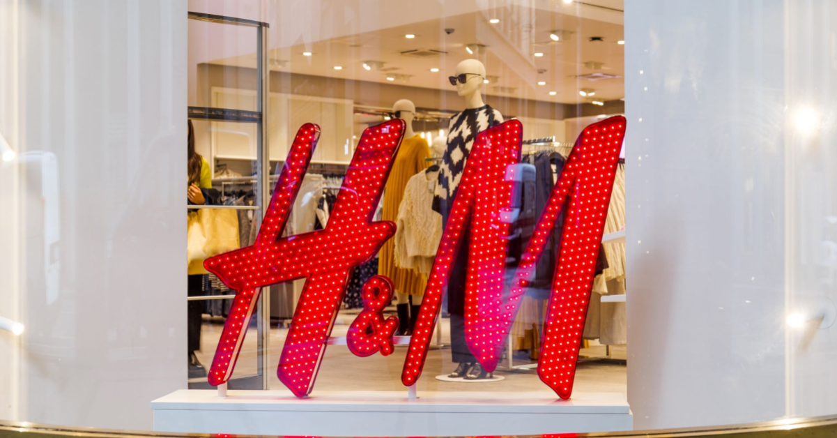 Plată în rate fără dobândă la H&M: retailerul a bătut palma cu Klarna