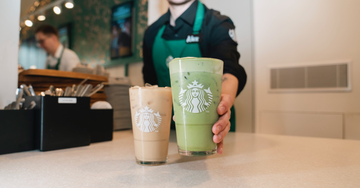 Starbucks România lansează o nouă gamă de băuturi cu proteină vegetală
