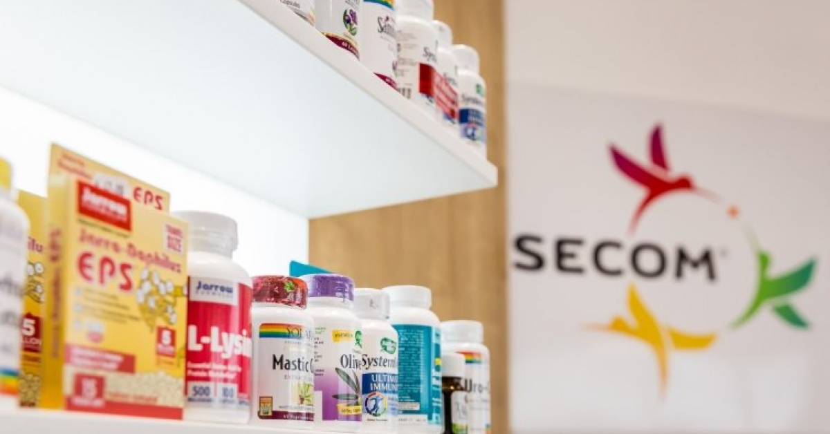Secom a ajuns in Oradea unde a deschis un magazin propriu