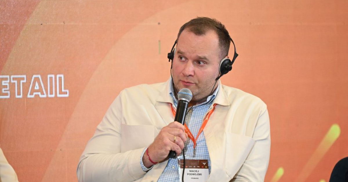 Maciej Podwojski, Primark: Românilor le place să se plimbe prin malluri