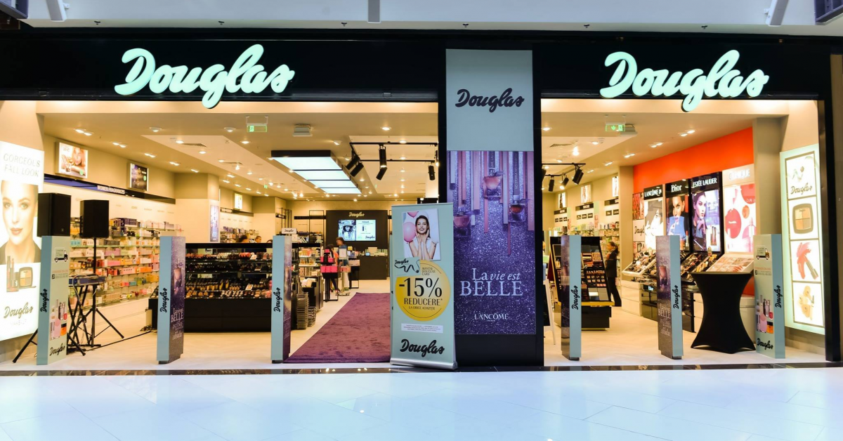 Inca un magazin deschis in Capitala de Douglas Romania