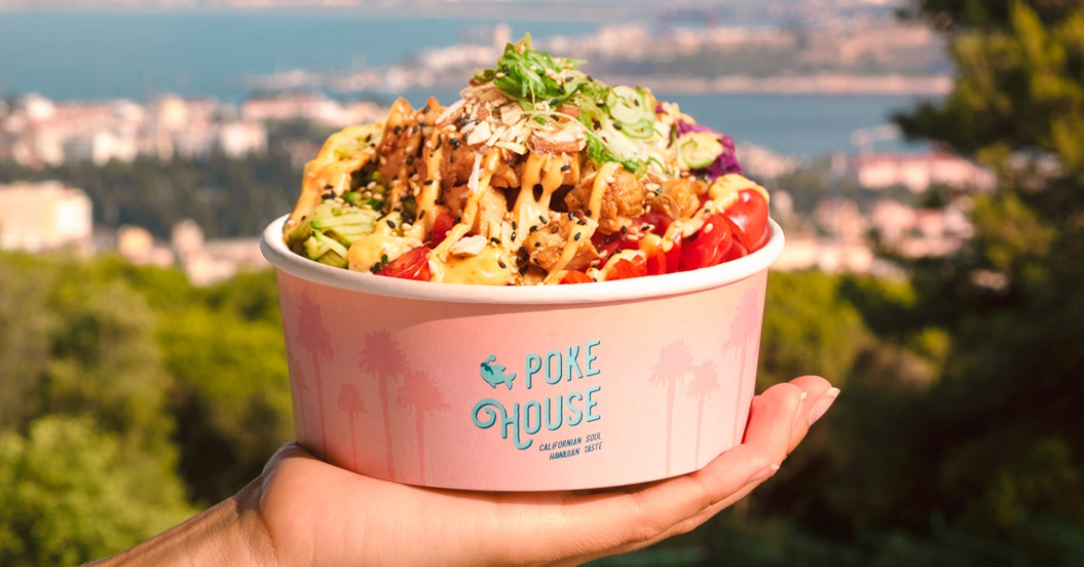 Poke House deschide primul restaurant în București