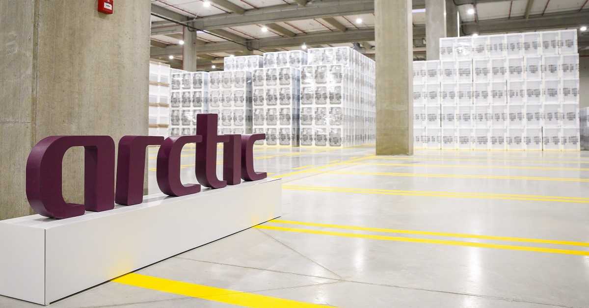 Arctic donează peste 200 de electrocasnice, cu ocazia Crăciunului, pentru SOS Satele Copiilor