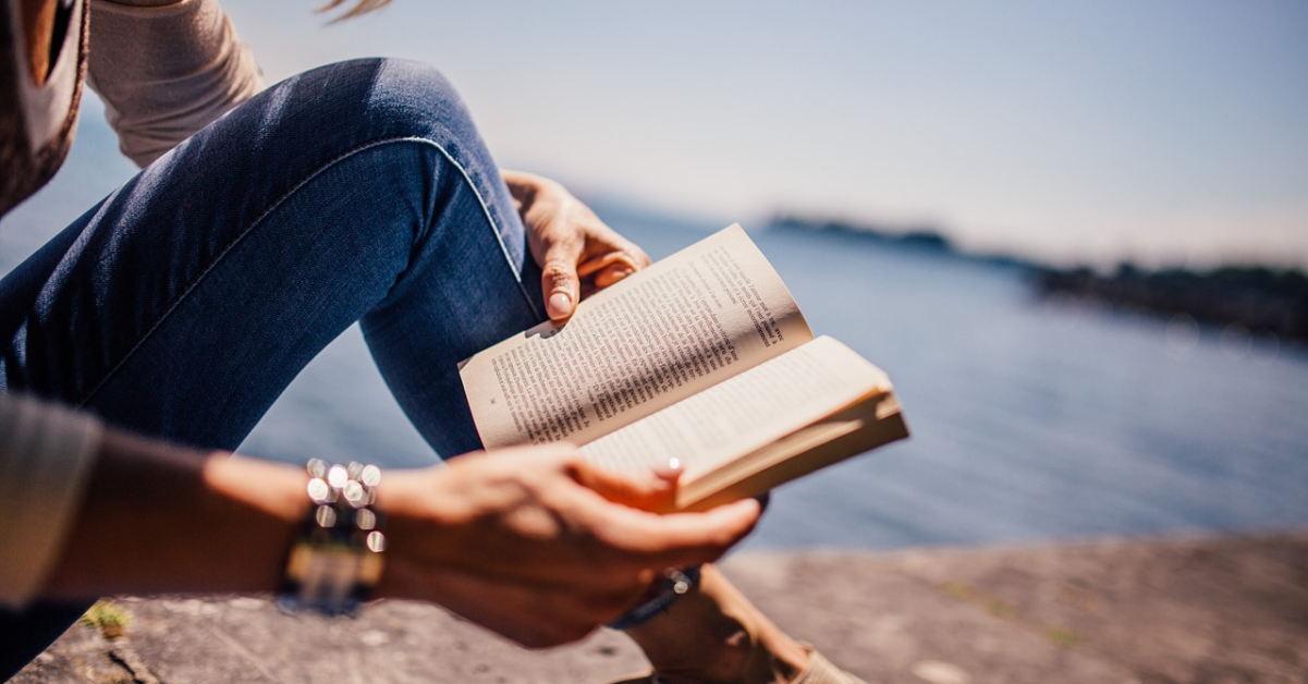 Reduceri de până la 80% pe Libris: când are loc târgul online de carte 