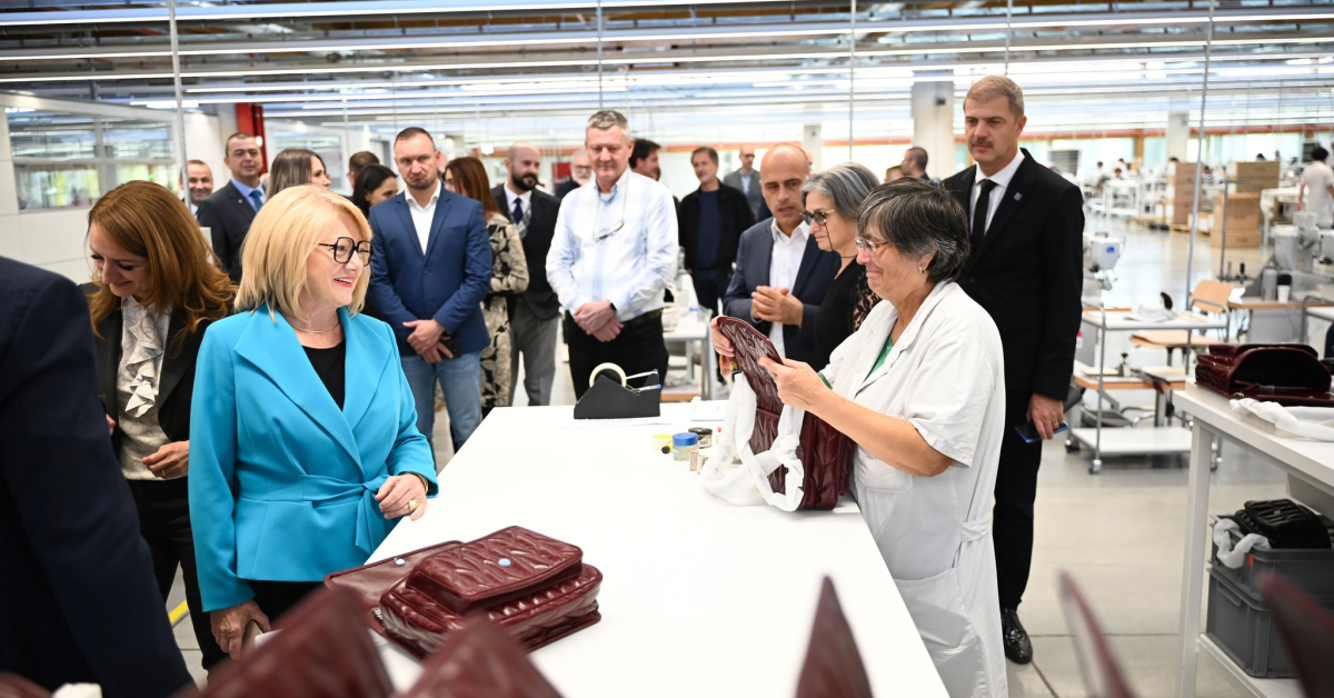Prada a inaugurat noua fabrică de la Sibiu