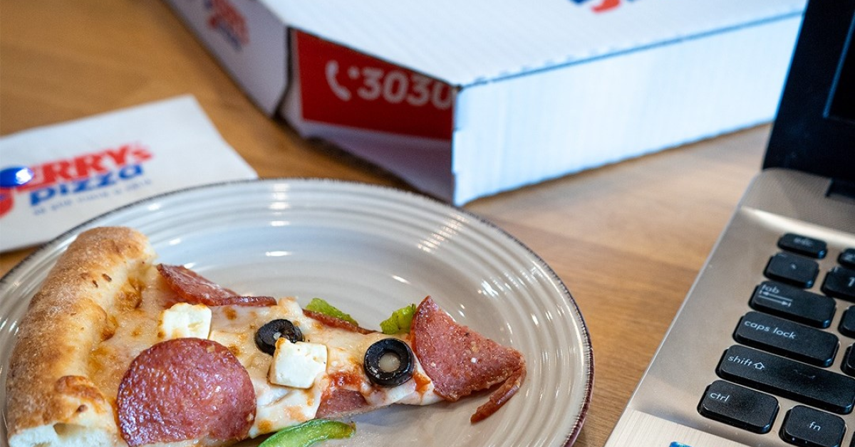Totul de la o cutie de pizza: cum a devenit viral lanțul de pizzerii Jerry`s după arestarea lui Andrew Tate