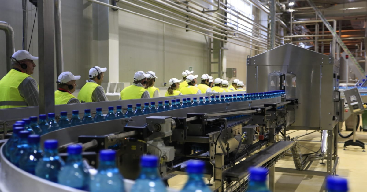  Coca-Cola investeste 11 milioane de euro in fabrica din Poiana Negrii