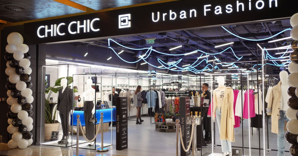 Chic Chic Urban Fashion, retailerul care vinde branduri de lux, a deschis un nou magazin în România