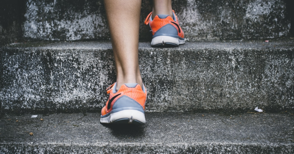 Motorola și Decathlon lansează campania HelloMișcare, pentru susținerea activității fizice: vouchere de 200 de lei pentru echipamente sportive