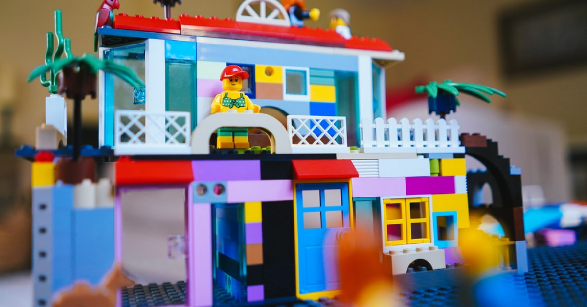 Lego a dezvăluit primul prototip de cărămidă din plastic reciclat