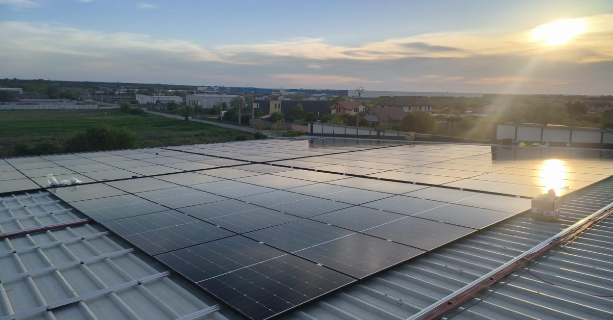 Nordic Group, investiții de 250.000 de euro în dotarea a două mari depozite cu panouri fotovoltaice moderne