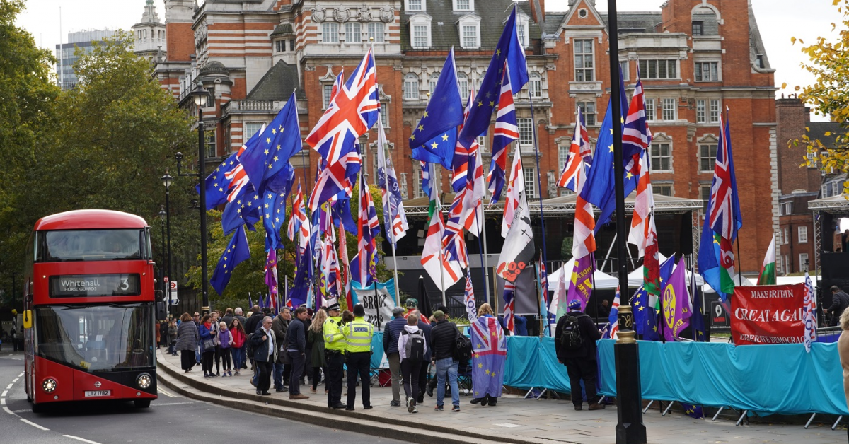 Comerţul dintre Marea Britanie şi Uniunea Europeană s-a prăbuşit în primele trei luni de anul acesta, după Brexit