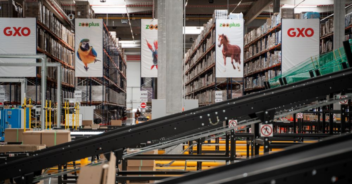 zooplus și GXO deschid un centru logistic în România