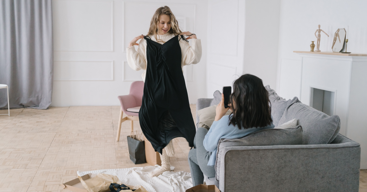 Retailerul online de modă Asos anunță rezultate surprinzătoare în contextul pandemiei: creștere de 2,3 mld. de euro în ultimele șase luni 