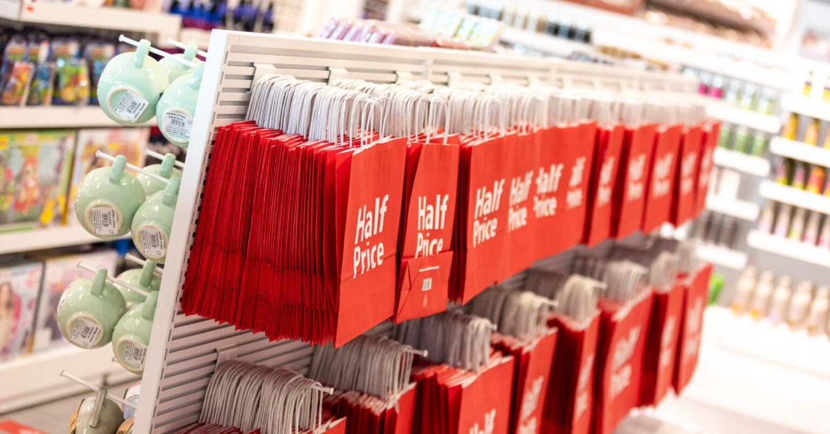 Polonezii de la HalfPrice deschid încă un magazin în România: unde a fost inaugurat primul magazin