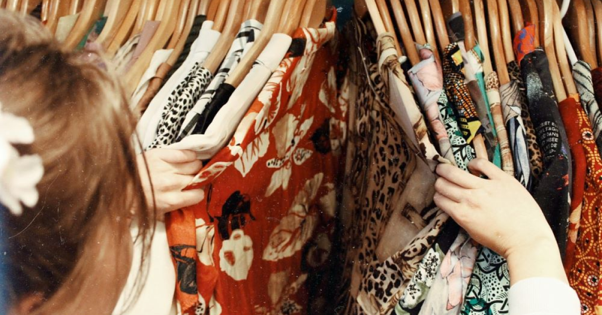 Moda refuză să slăbească: Consumul de îmbrăcăminte pe cap de locuitor va atinge un nou vârf în 2030