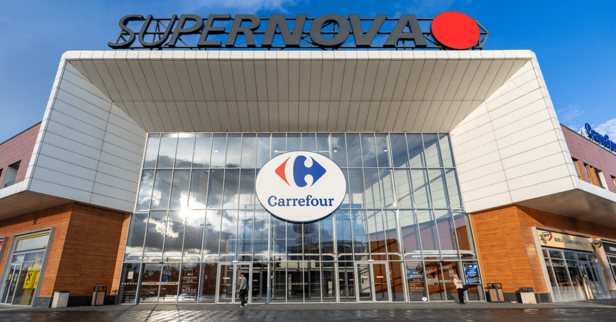 Încă o fostă unitate Cora se redeschide: Carrefour a inaugurat oficial primul hipermarket din Bacău