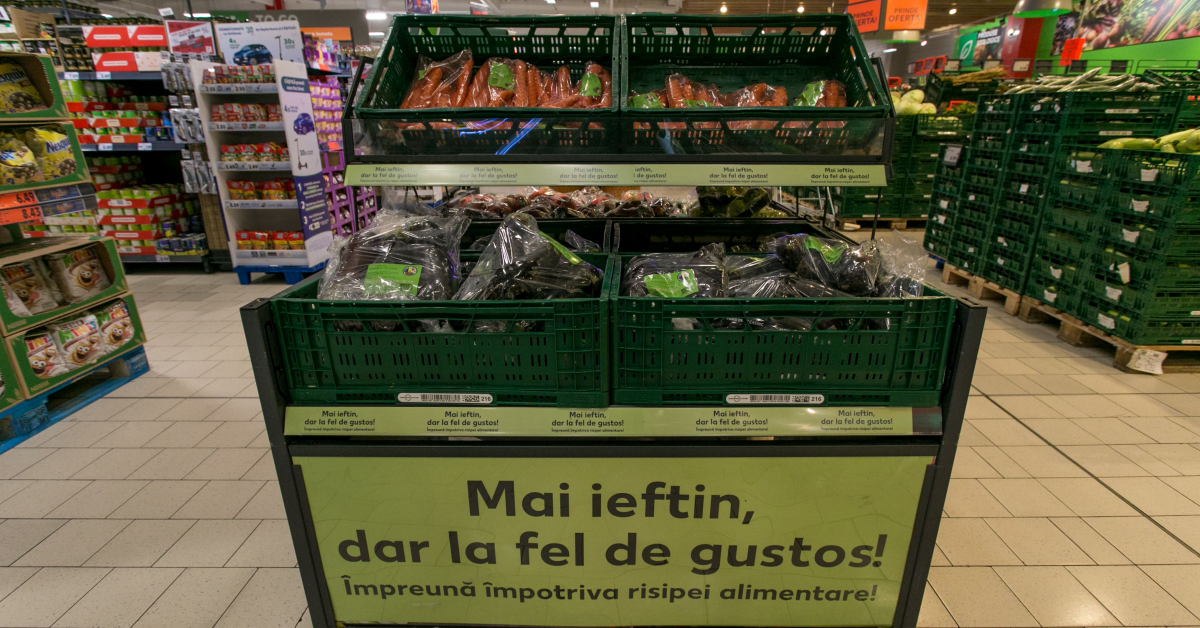 Kaufland începe o campanie anti-risipă alimentară, prin care va semnaliza produsele încă bune de consum cu eticheta „Atenție, delicios!”