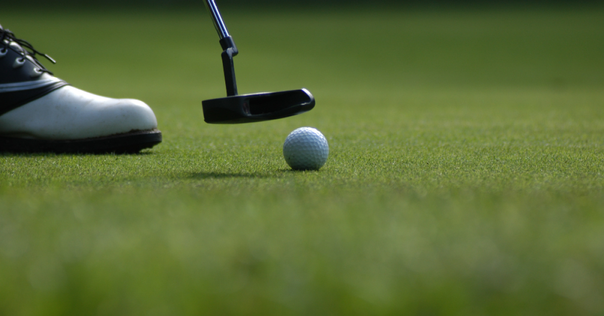 Tiger Woods își lansează propriul brand de articole sportive după încheierea colaborării cu Nike