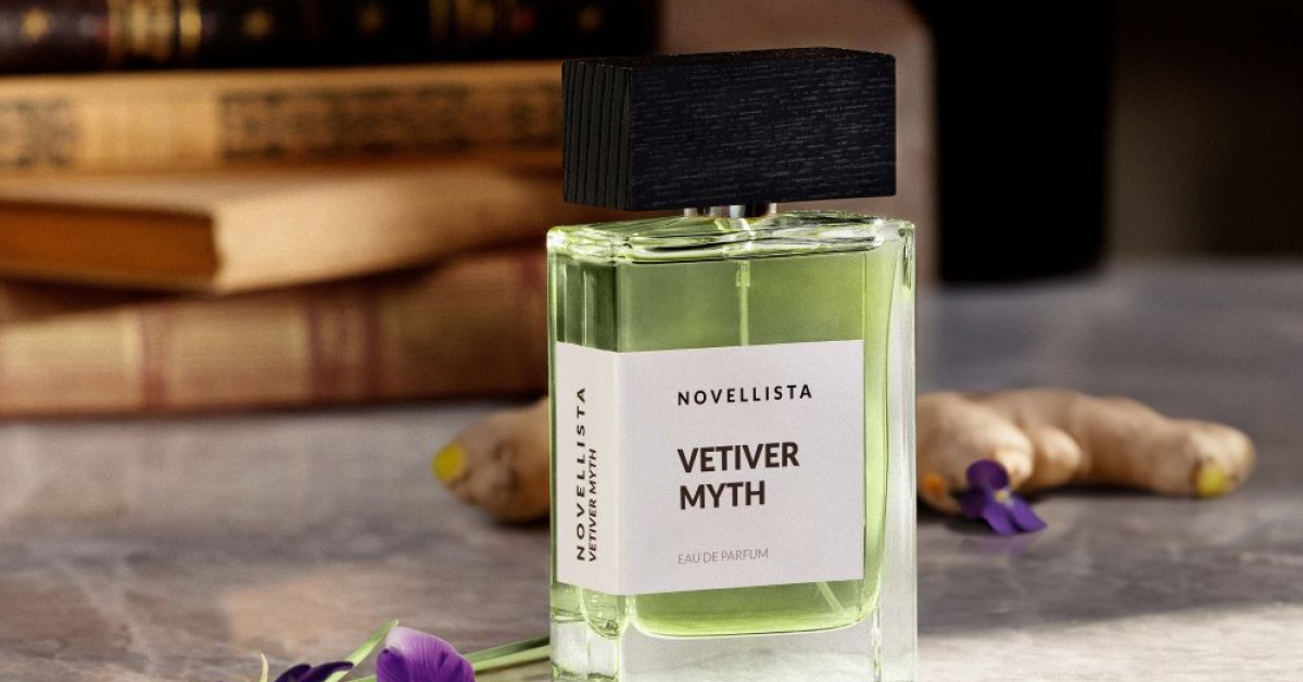 Novelista lansează un nou parfum unisex: Vetiver Myth