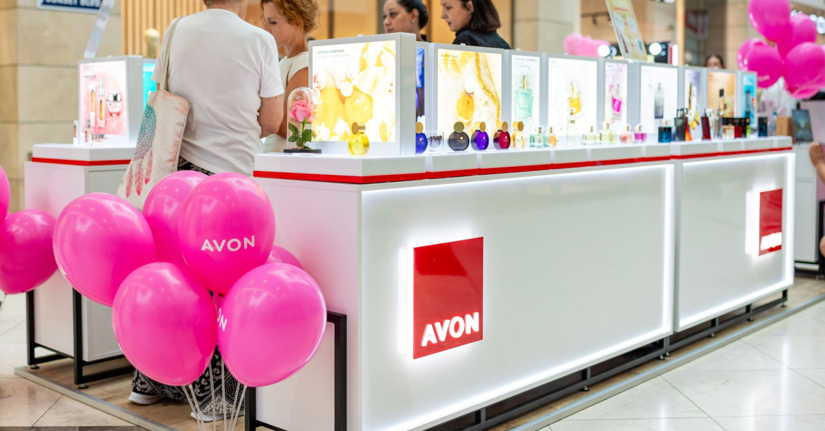 AVON: Cum a schimbat inflația felul în care româncele cumpără produse de beauty