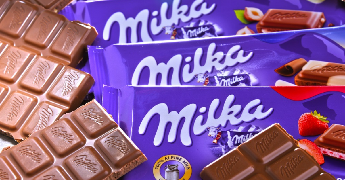 Mondelez vrea să reducă utilizarea plasticului virgin în ambalajele rigide de plastic cu 25% 