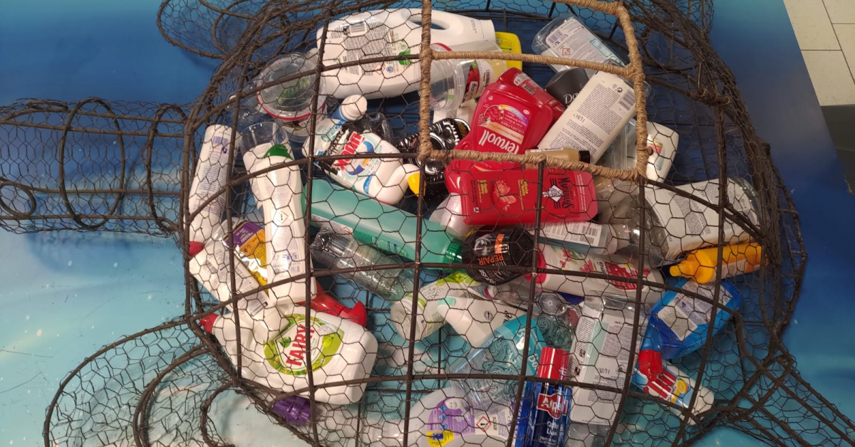 Kaufland România aduce în magazine prima infrastructură de reciclare a produselor de îngrijire personală și a locuinței 