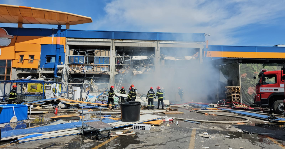 Explozie puternică la magazinul Dedeman din Botoșani. A fost activat planul roșu de intervenții