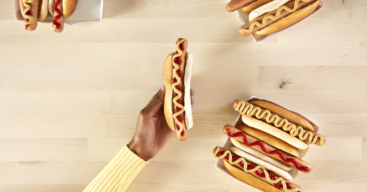 IKEA lansează varianta vegetală a faimosului hotdog. Ce ingrediente conține noul produs
