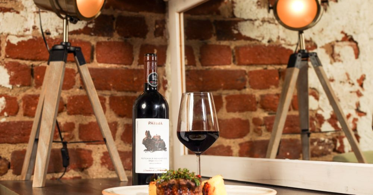 Vinul românesc, pe scena internațională: Crama DeMatei, premiată cu aur la London Wine Competition 2025