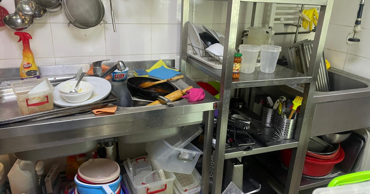 ANPC a închis temporar un restaurant din București. Ce nereguli au fost identificate