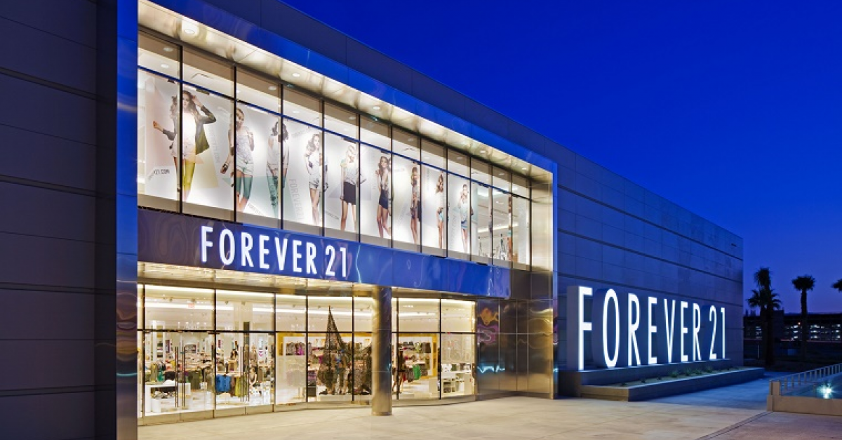 Forever 21, online în România! Cum atacă brandul fast fashion ...