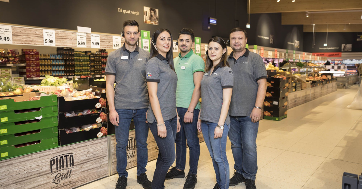 Lidl va produce mezeluri marca proprie, eliminand din ingrediente 6 aditivi.