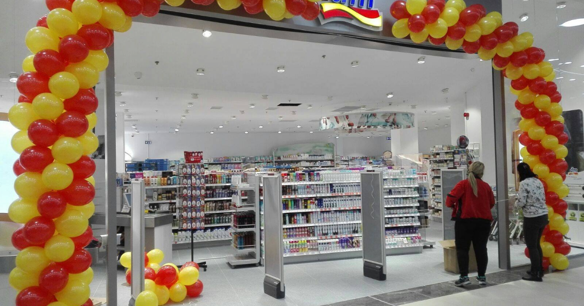 Trei magazine dm drogerie markt deschide in decembrie