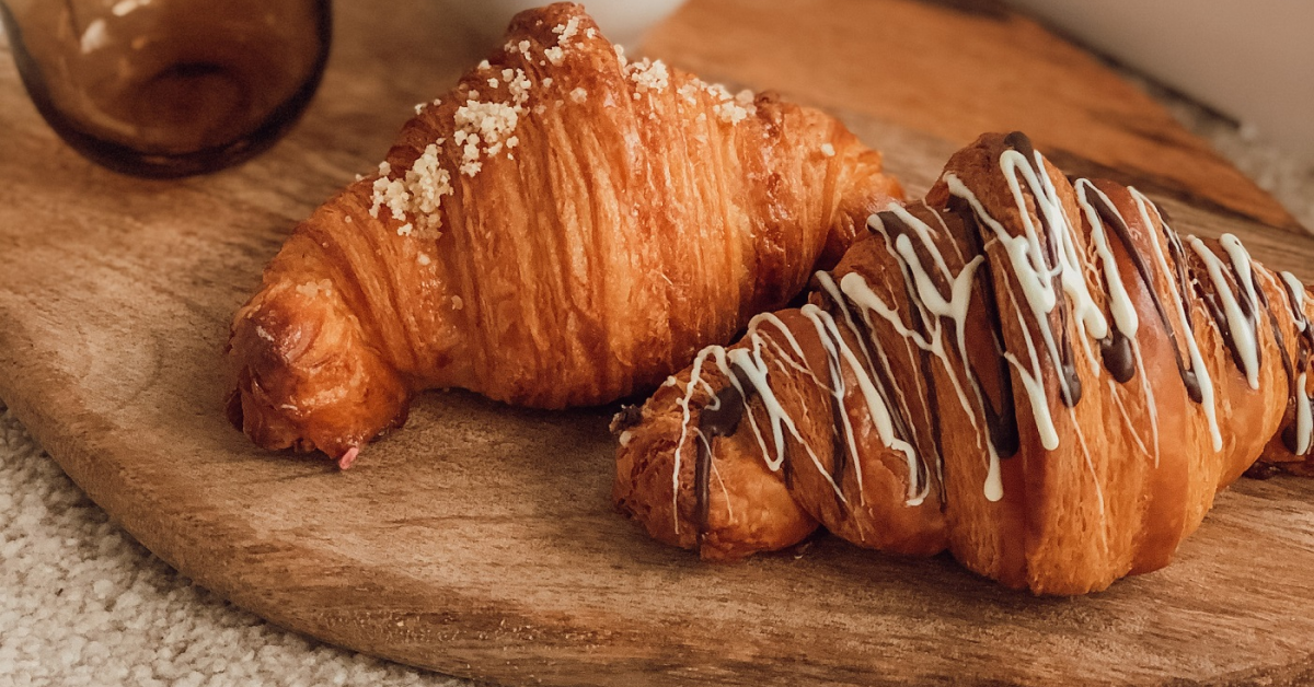 Antreprenorii de la Cereal Crunch și 5 to go deschid Fika18, prima croissanterie din România 
